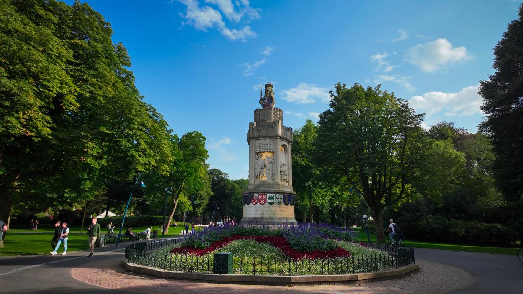 حديقة Valkenburg في مدينة Breda